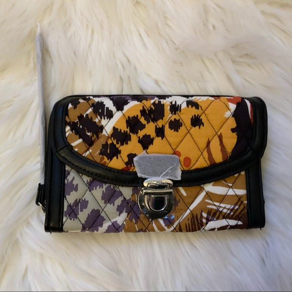 Vera Bradley Ultimate Wristlet - Painted Feathers - Picture 2 of 12